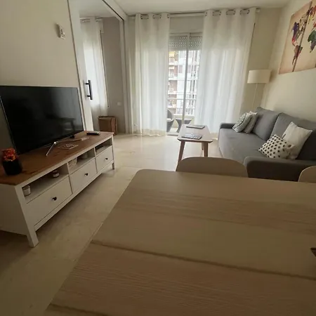 דירה Precioso Y Tranquilo Zona Alta Diagonal ברצלונה