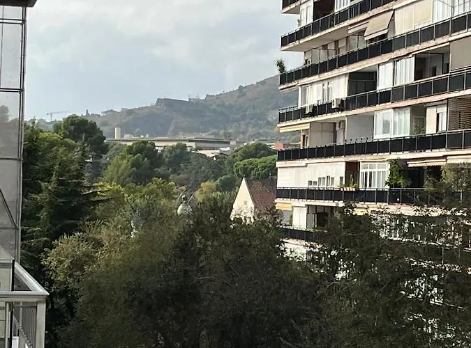 Appartement Precioso Y Tranquilo Zona Alta Diagonal Barcelona